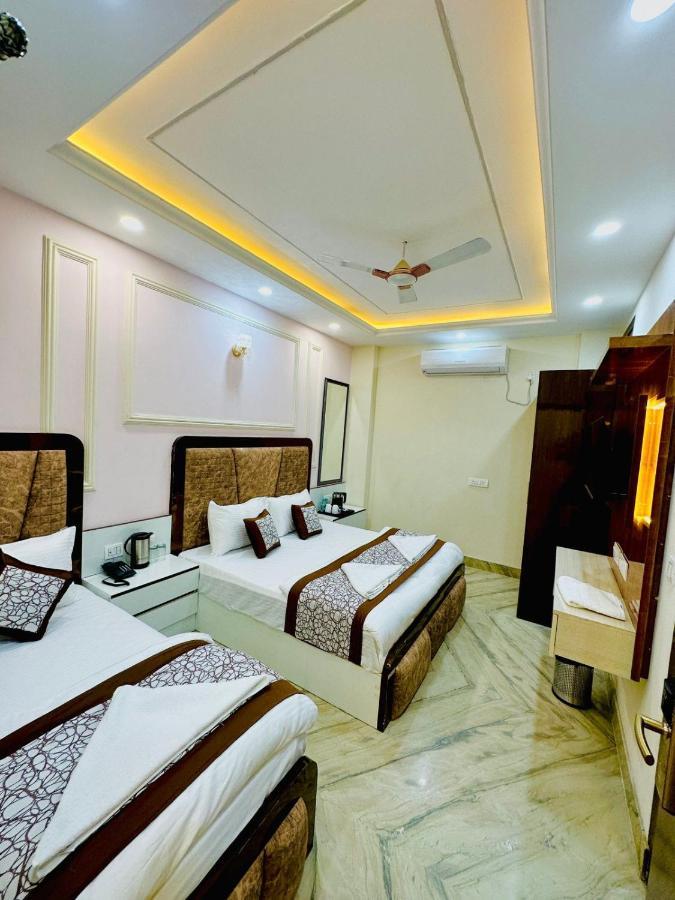 Hotel Samrat Residency 10 Mints Walking Distance Nizamuddin Railway Station Nova Deli Exterior foto