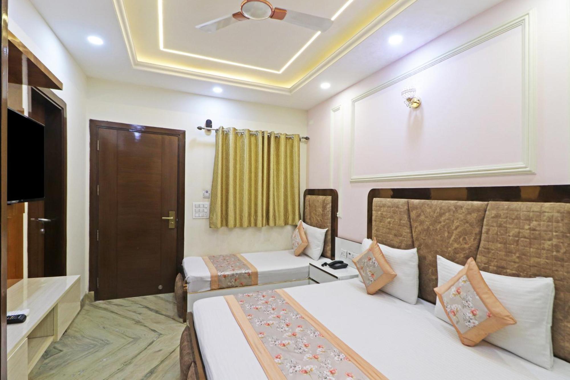 Hotel Samrat Residency 10 Mints Walking Distance Nizamuddin Railway Station Nova Deli Exterior foto