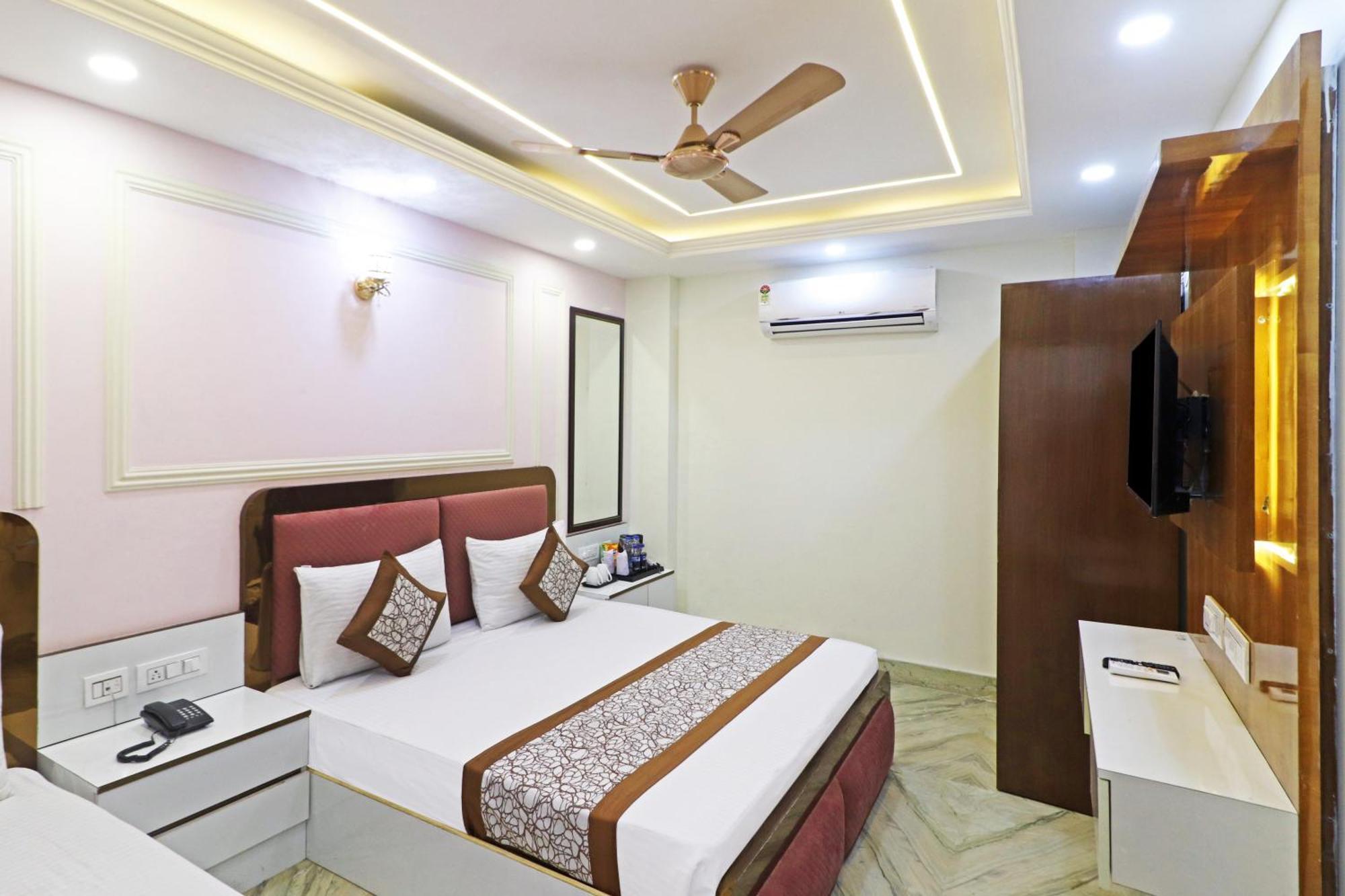 Hotel Samrat Residency 10 Mints Walking Distance Nizamuddin Railway Station Nova Deli Exterior foto