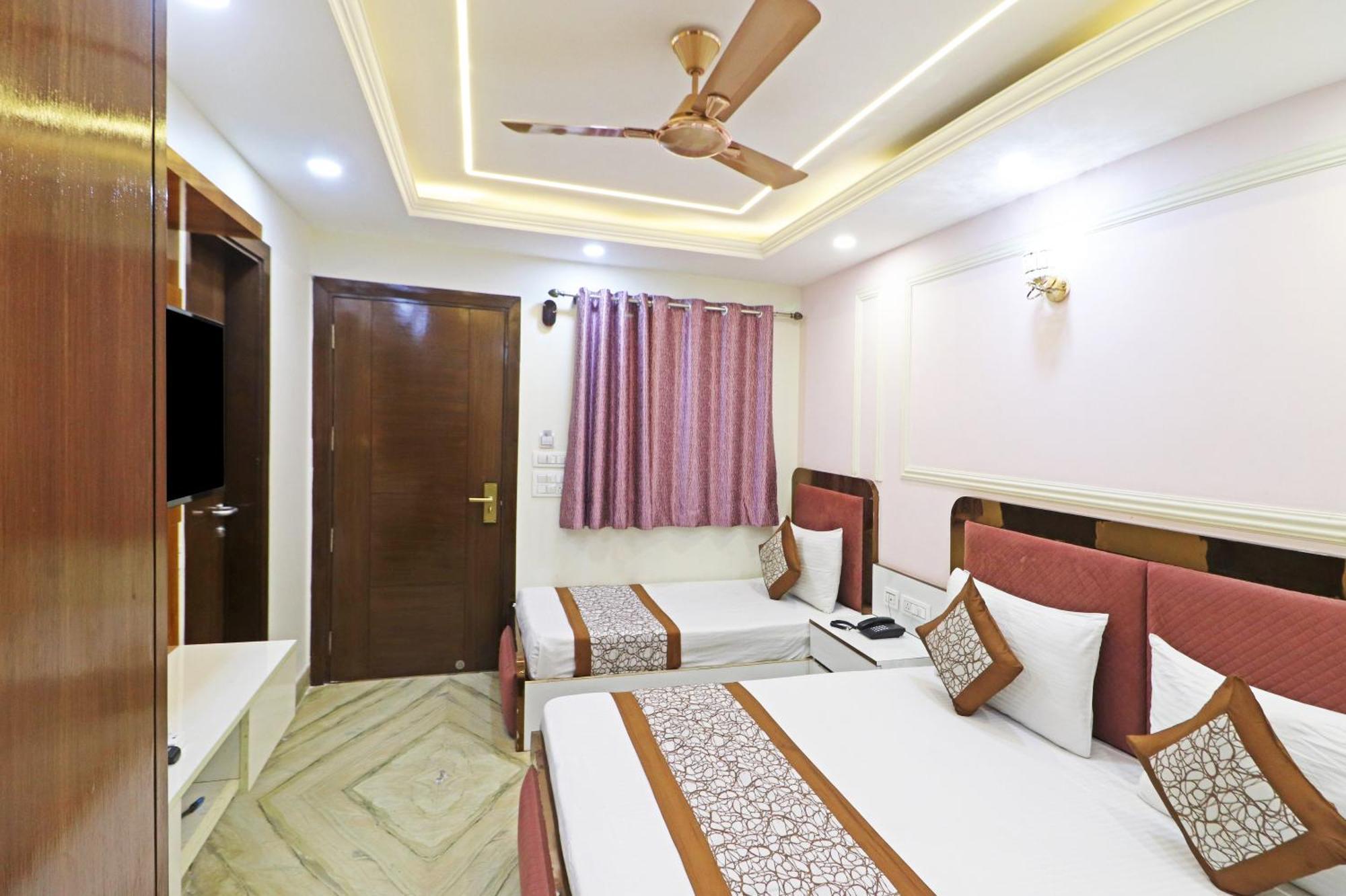 Hotel Samrat Residency 10 Mints Walking Distance Nizamuddin Railway Station Nova Deli Exterior foto