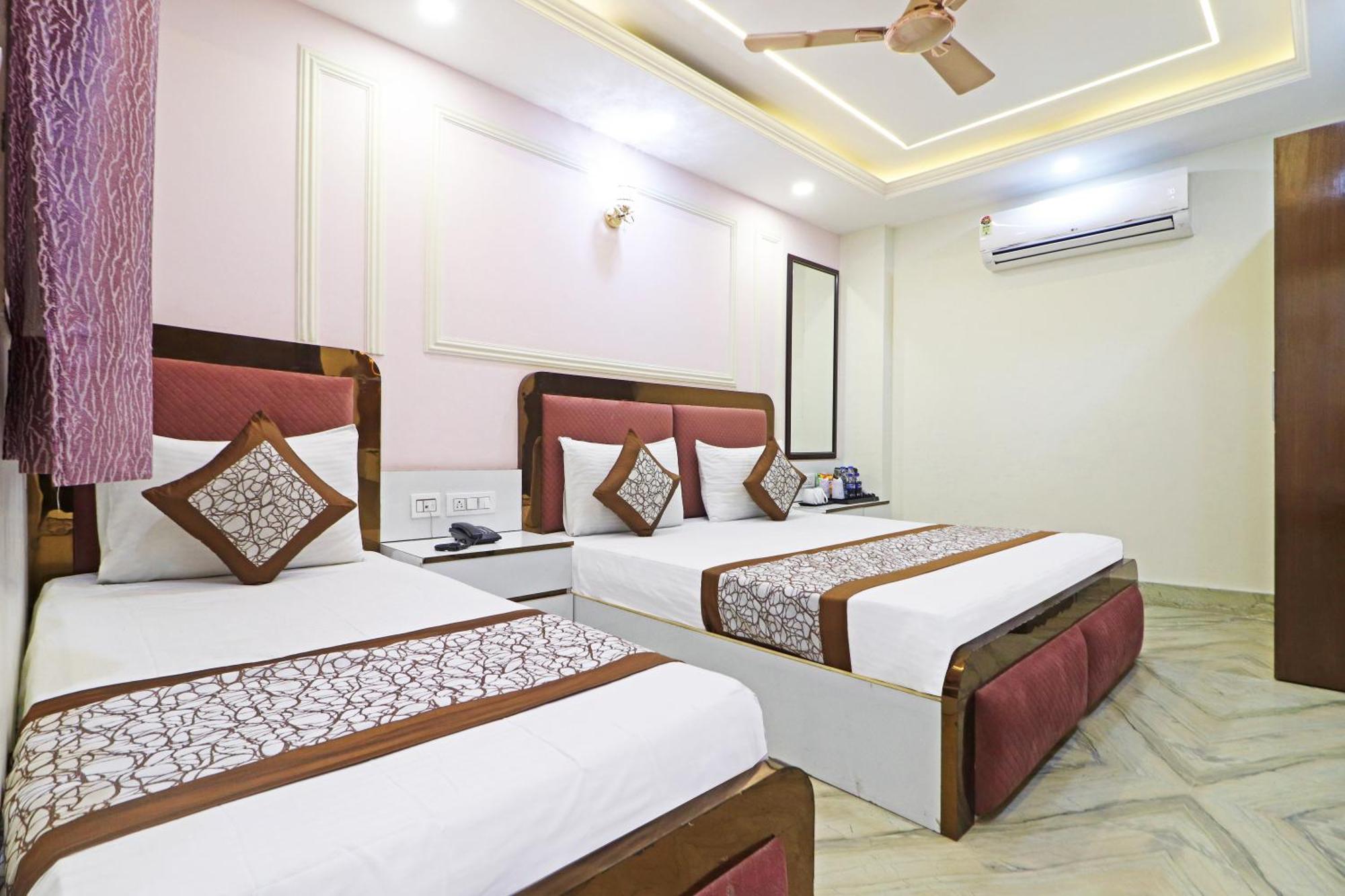 Hotel Samrat Residency 10 Mints Walking Distance Nizamuddin Railway Station Nova Deli Exterior foto