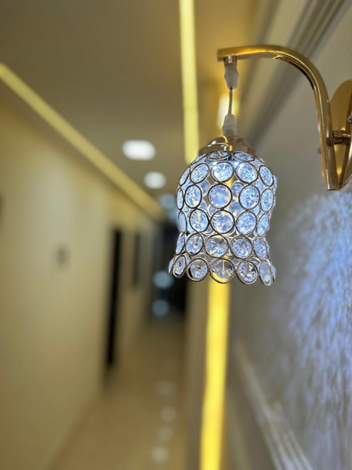 Hotel Samrat Residency 10 Mints Walking Distance Nizamuddin Railway Station Nova Deli Exterior foto